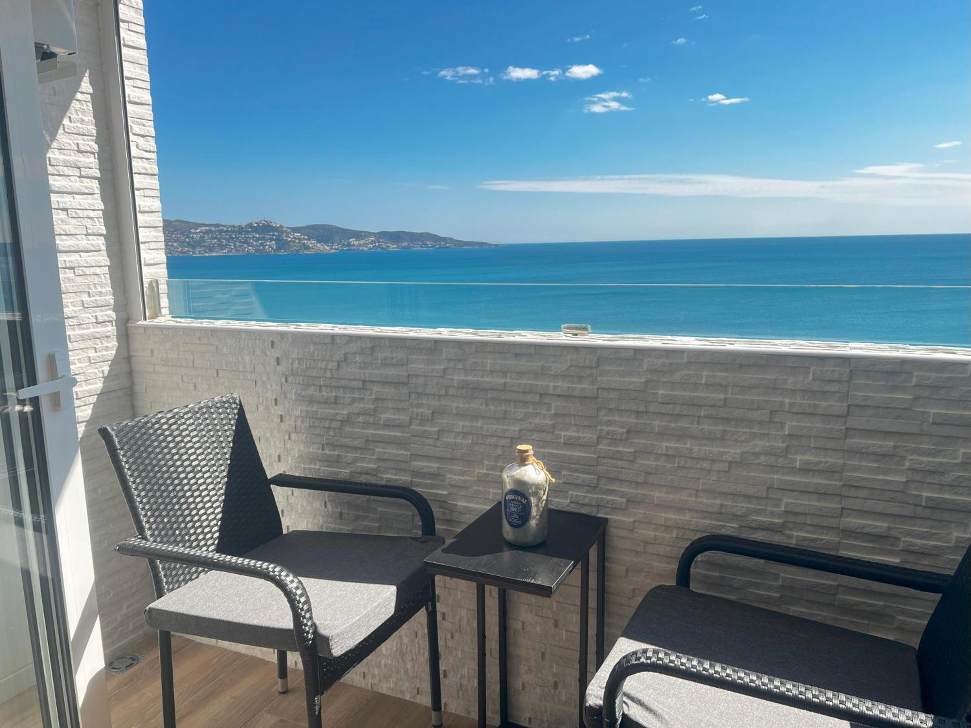 Penthouse On The Beach Empuriabrava Εξωτερικό φωτογραφία