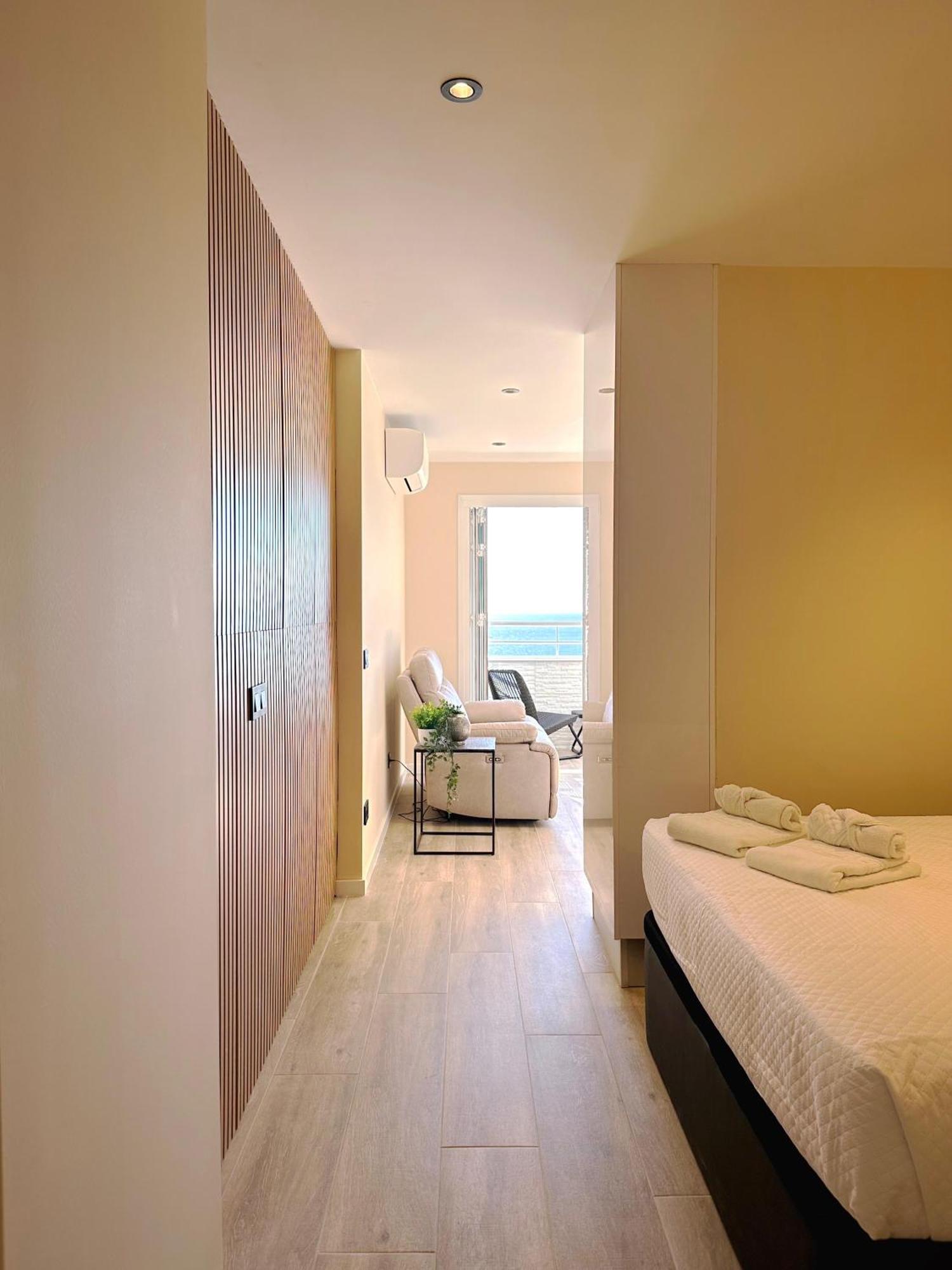 Penthouse On The Beach Empuriabrava Εξωτερικό φωτογραφία